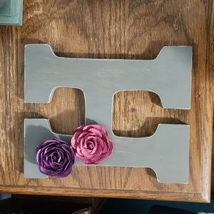 "H" decor